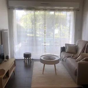 Le Carre Des Vosges Centre Avec Terrasse, Parking Privatif, Wifi , Vannes France