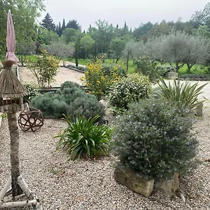 Du Mas De La Finière Châteaurenard