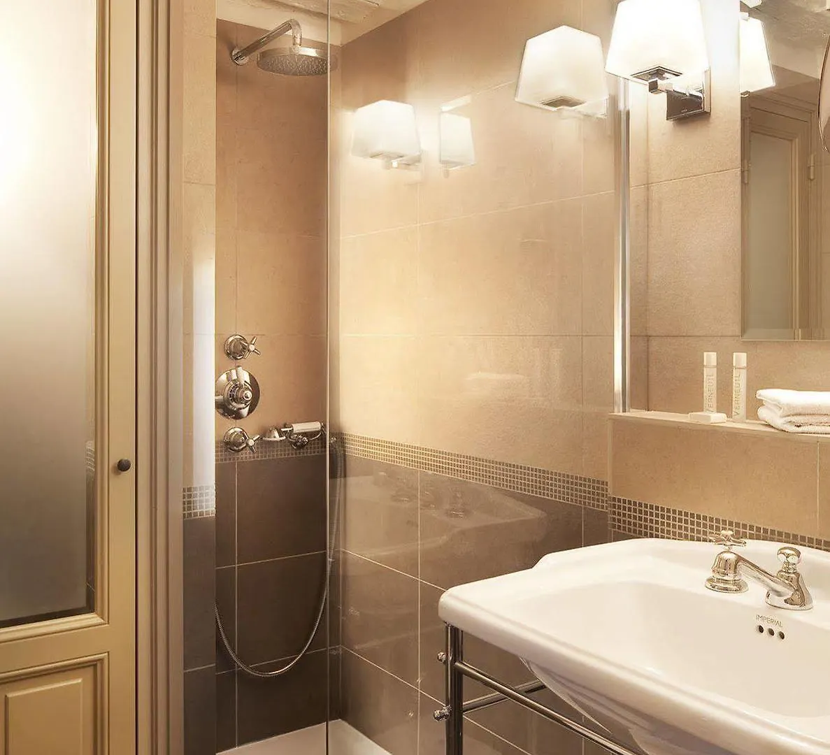 Hotel Verneuil Saint Germain Parigi