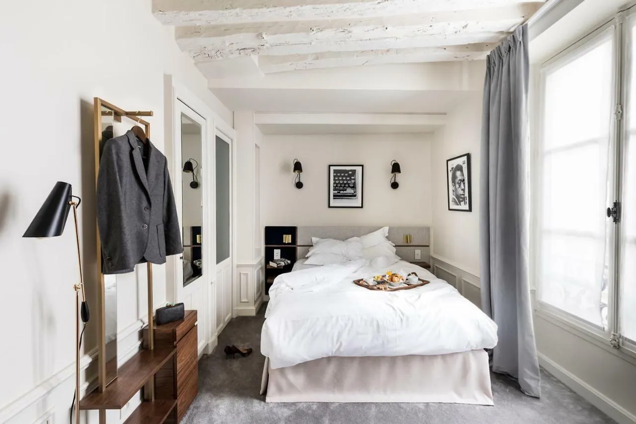 Hotel Verneuil Saint Germain Parigi 4*,